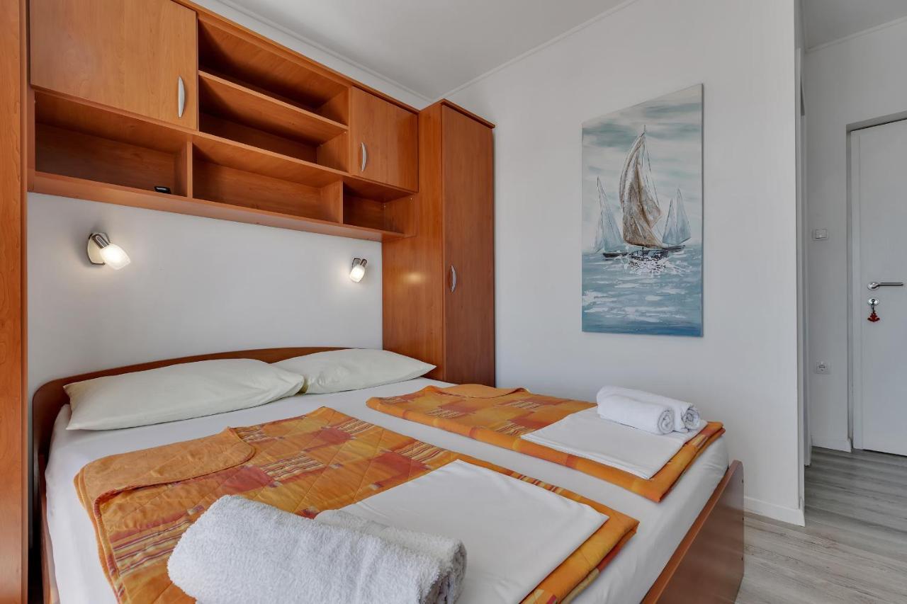 Apartments Zorica Tučepi Eksteriør billede