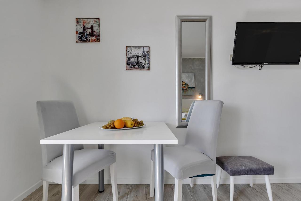 Apartments Zorica Tučepi Eksteriør billede