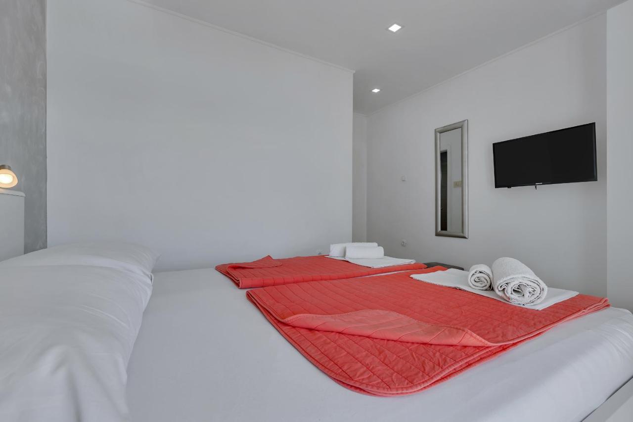 Apartments Zorica Tučepi Eksteriør billede