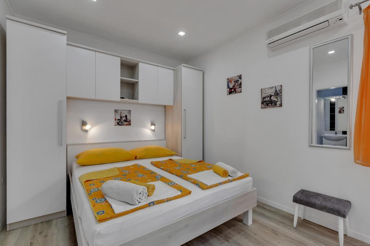 Apartments Zorica Tučepi Eksteriør billede