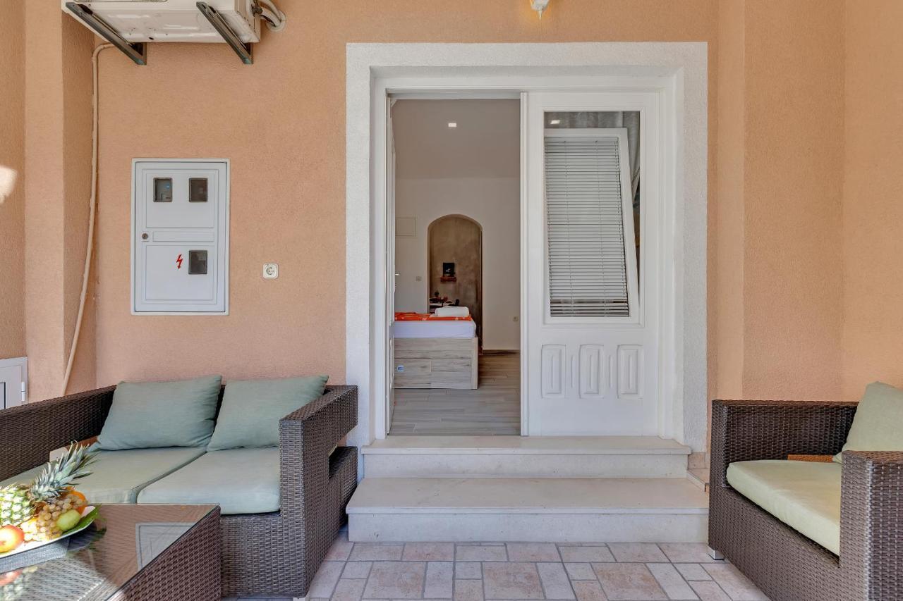Apartments Zorica Tučepi Eksteriør billede