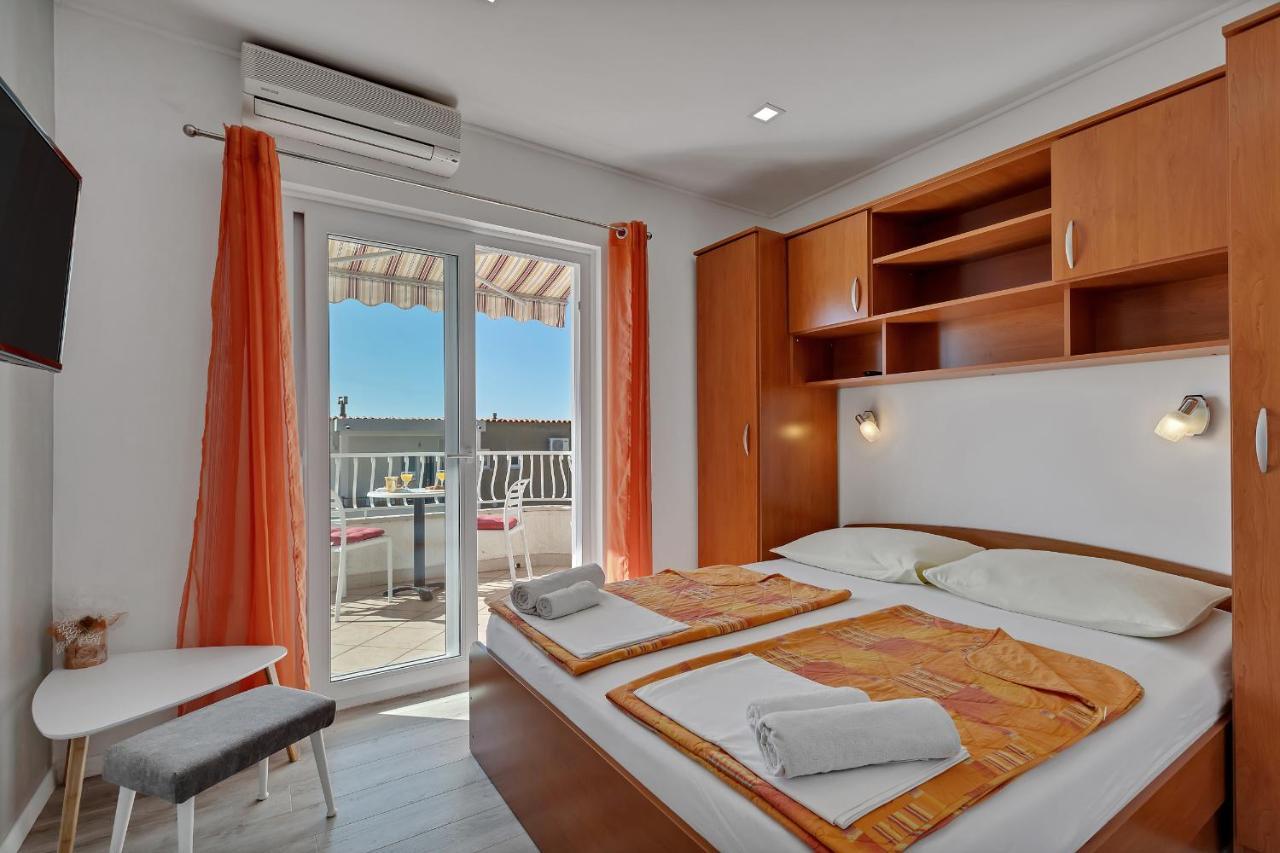 Apartments Zorica Tučepi Eksteriør billede