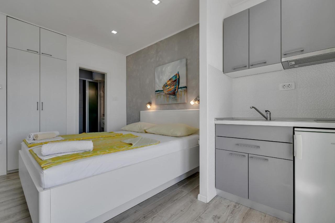 Apartments Zorica Tučepi Eksteriør billede