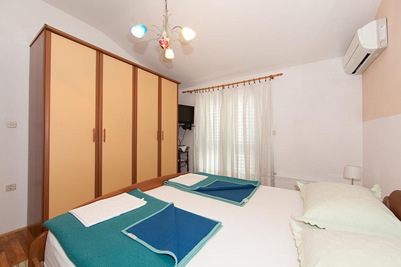 Apartments Zorica Tučepi Eksteriør billede