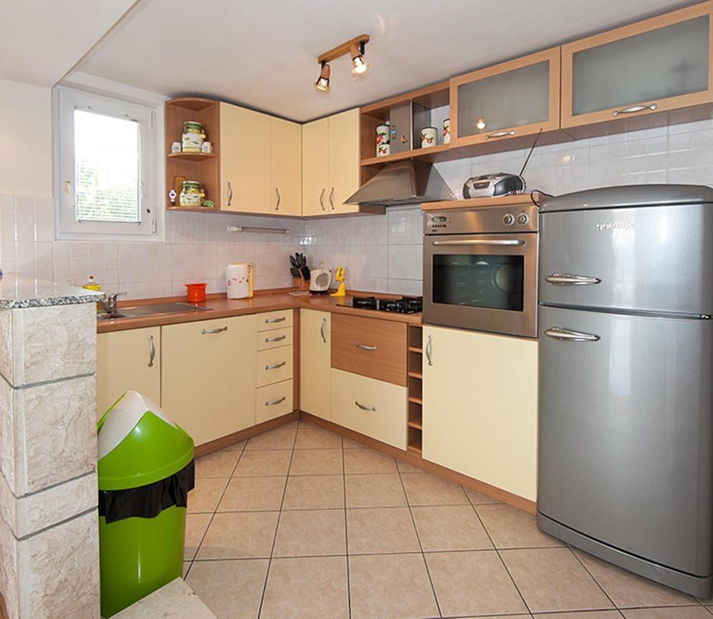 Apartments Zorica Tučepi Eksteriør billede