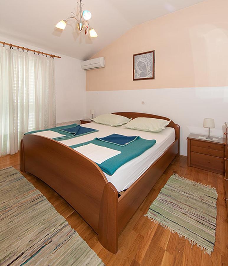 Apartments Zorica Tučepi Eksteriør billede