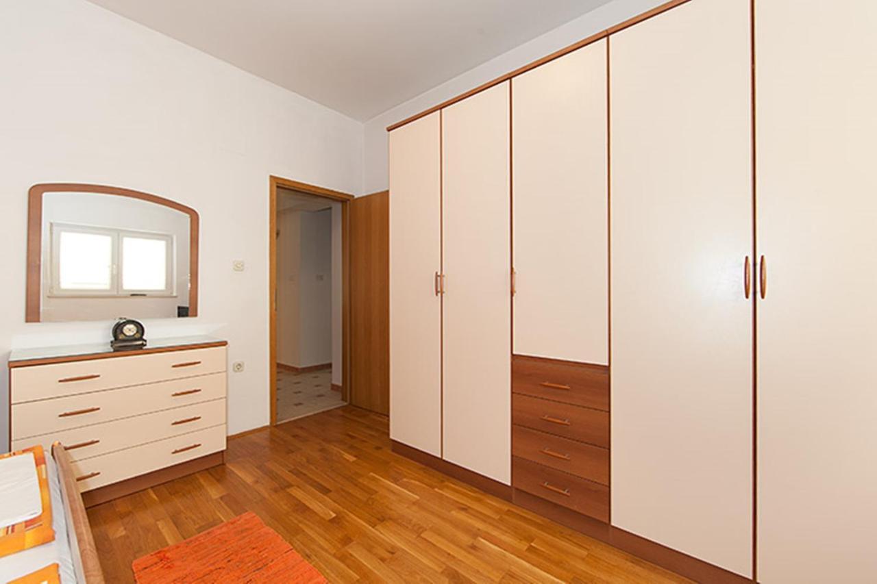 Apartments Zorica Tučepi Eksteriør billede